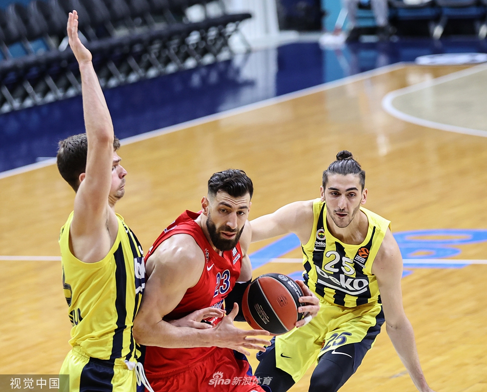 上海男篮第四外援抵达洛夫顿 如意体育平台官网